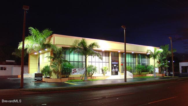 234 E Merritt Island Causeway, Merritt Island, FL 32952
