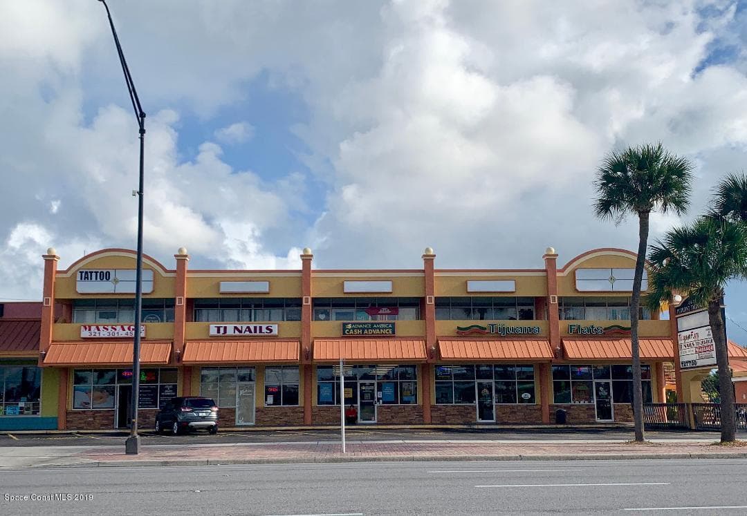 76 E Merritt Island Causeway, Merritt Island, FL 32952