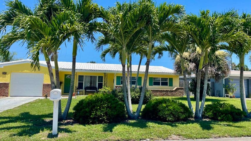 180 Glenwood Avenue, Satellite Beach, FL 32937