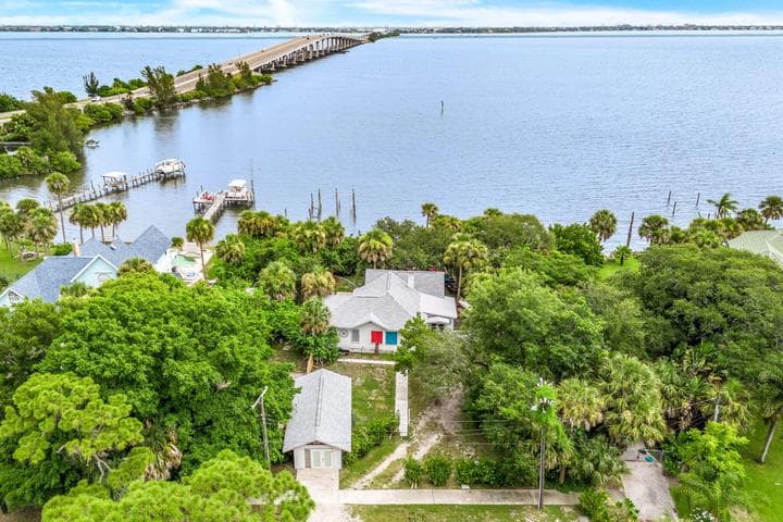 1365 Pineapple Avenue, Melbourne, FL 32935