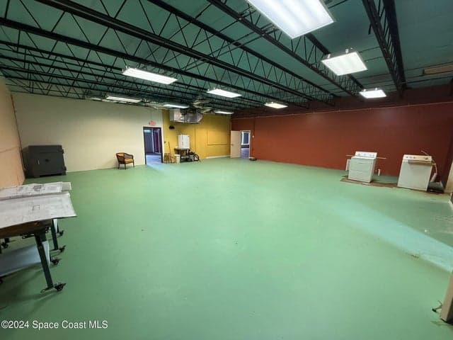 Photo 8