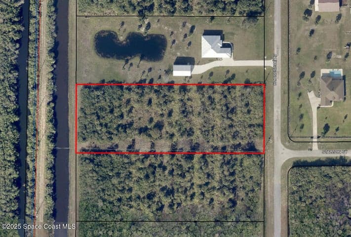 8556 Horseshoe Avenue, Palm Bay, FL 32909