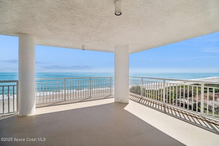 989 N Highway A1a 5, Indialantic, FL 32903