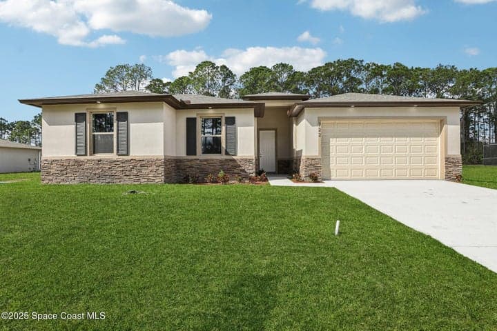 1342 Tordira Street SE, Palm Bay, FL 32909