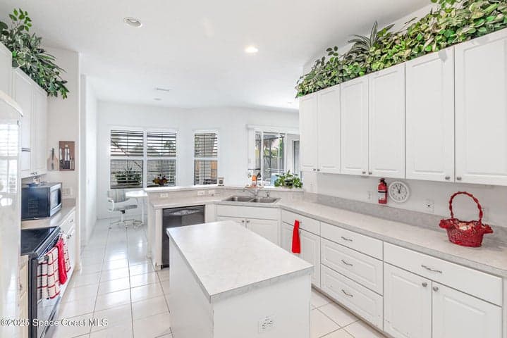 2343 Woodfield Circle, Melbourne, FL 32904 — photo 12