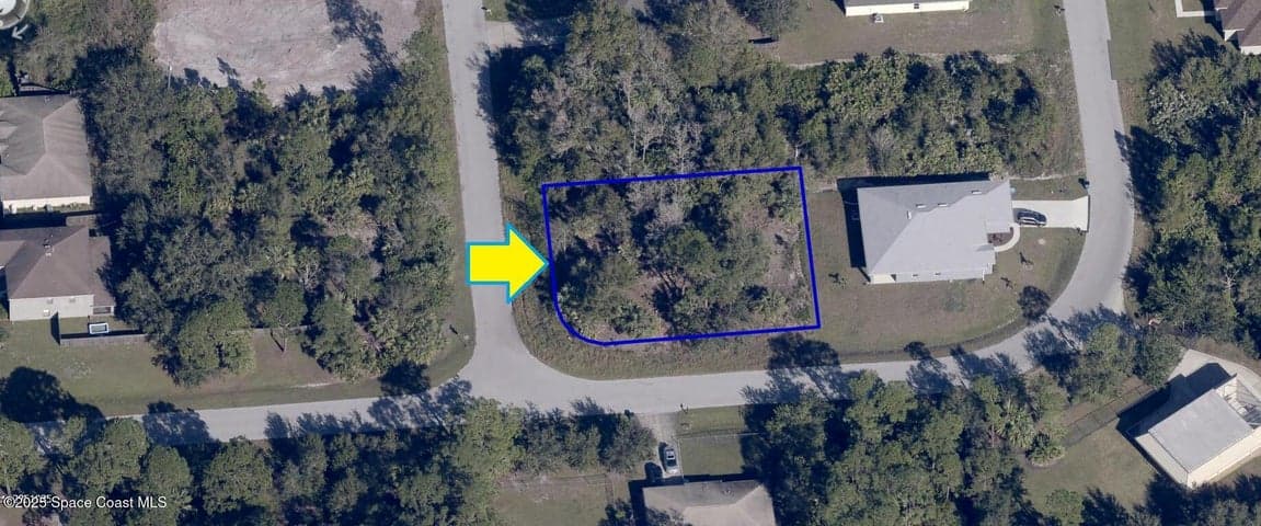 3295 Corner Lot On Walters Avenue SE, Palm Bay, FL 32909