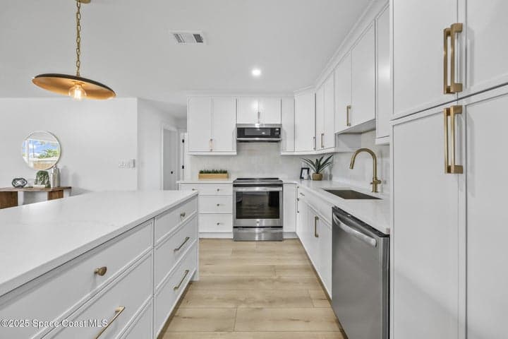 325 Park Avenue, Satellite Beach, FL 32937 — photo 10