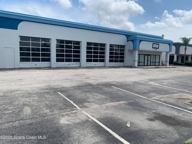 1296 Sarno Road, Melbourne, FL 32935