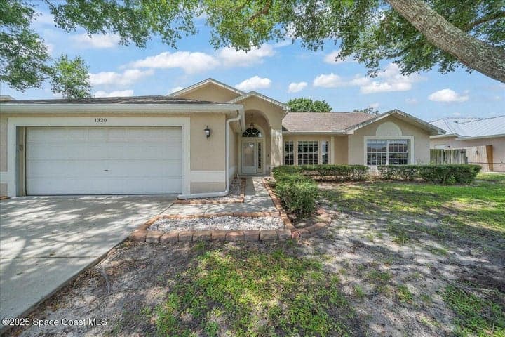 1320 Altamont Avenue NE, Palm Bay, FL 32907