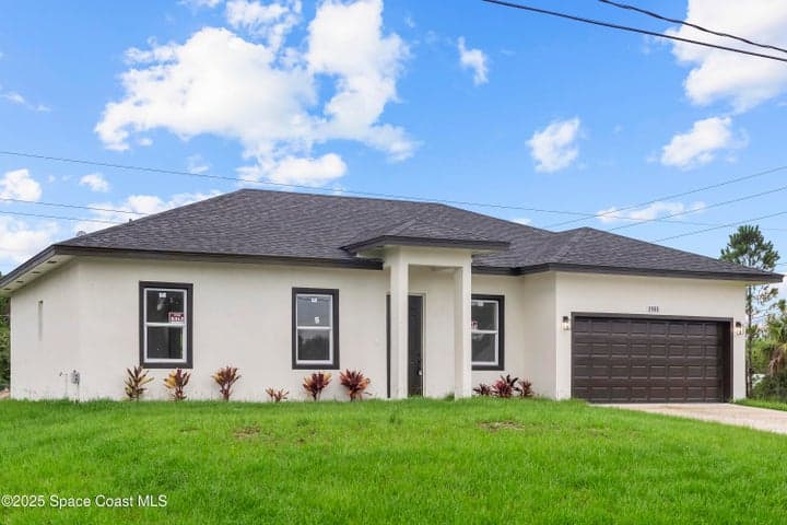 2886 Grant Avenue SE, Palm Bay, FL 32909