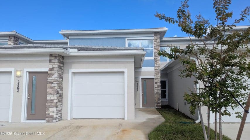1605 Par Street NE 3102, Palm Bay, FL 32905