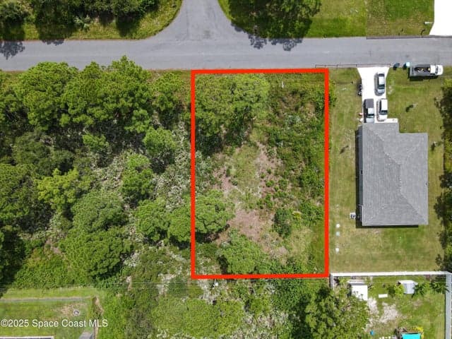 1151 Condor Street SE, Palm Bay, FL 32909