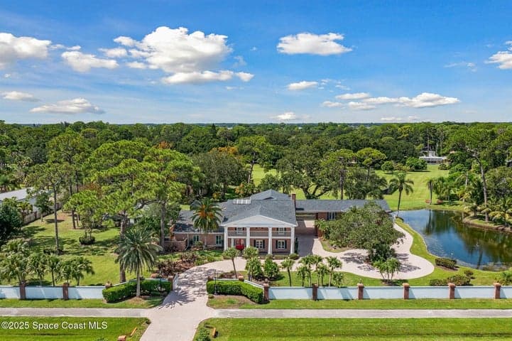 2195 S Courtenay Parkway, Merritt Island, FL 32952 — photo 3