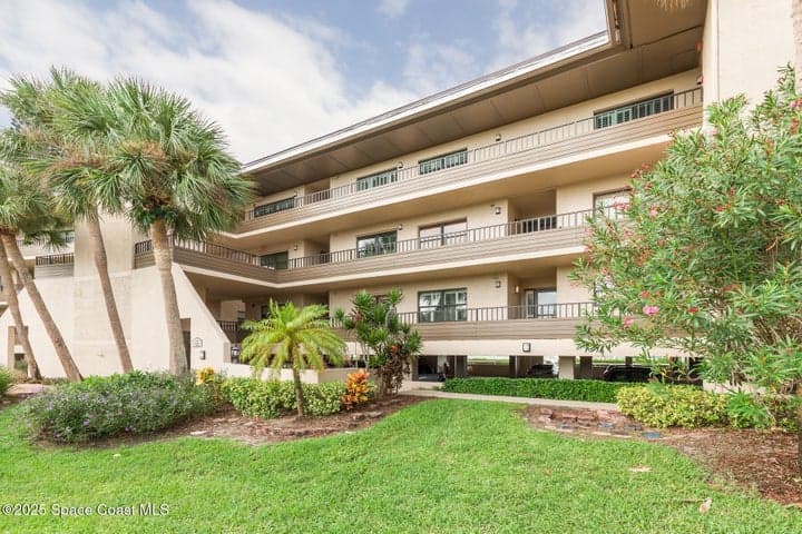 18 Marina Isles Boulevard 105, Indian Harbour Beach, FL 32937