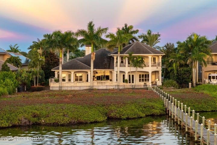 327 Lansing Island Drive, Indian Harbour Beach, FL 32937 — photo 3