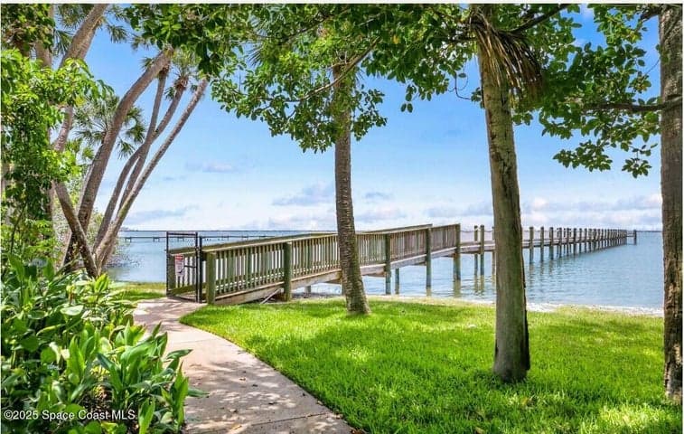 129 Riverside Drive, Cape Canaveral, FL 32920 — photo 5