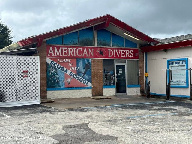 691 N Courtenay Parkway A, Merritt Island, FL 32953