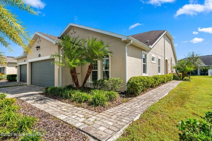 7584 Loren Cove Drive, Melbourne, FL 32940