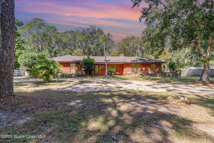 4440 Lakeridge Drive, Melbourne, FL 32934