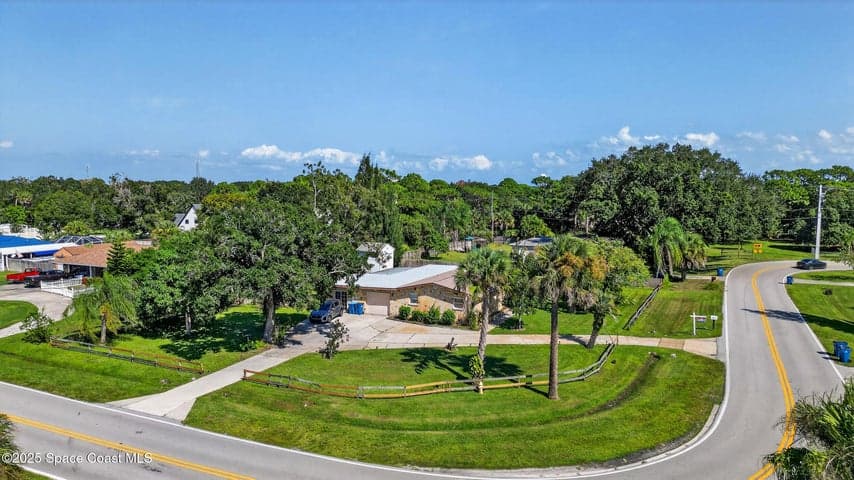 853 Knecht Road NE, Palm Bay, FL 32905