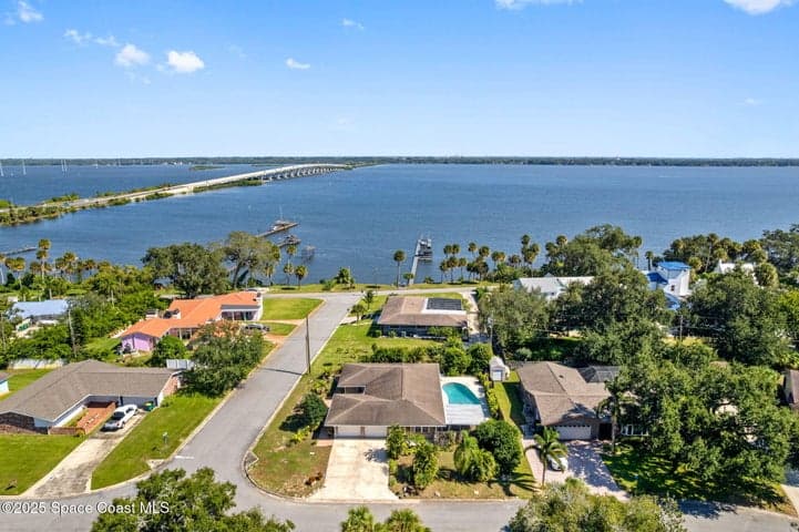 11 Highview Drive, Cocoa, FL 32922