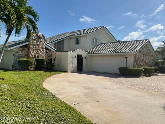 215 Andros Avenue, Cocoa Beach, FL 32931