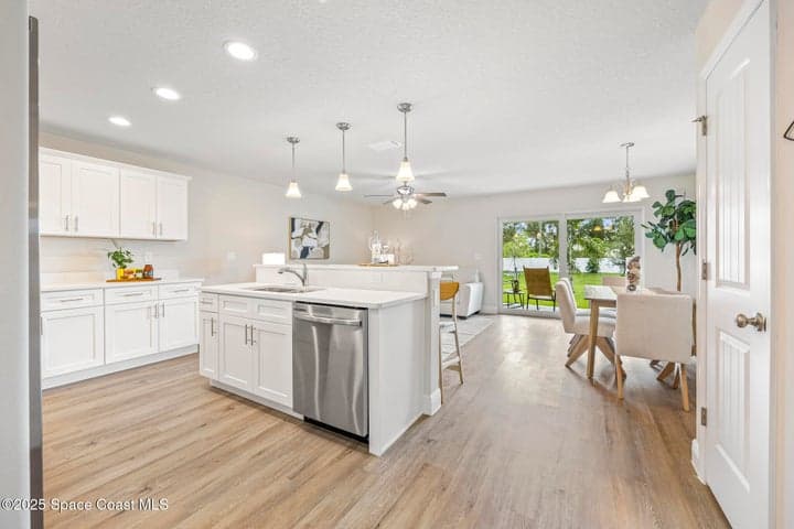 218 Hidden Woods Place, Melbourne, FL 32901 — photo 4