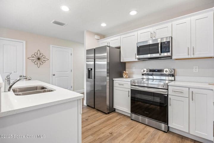218 Hidden Woods Place, Melbourne, FL 32901 — photo 8