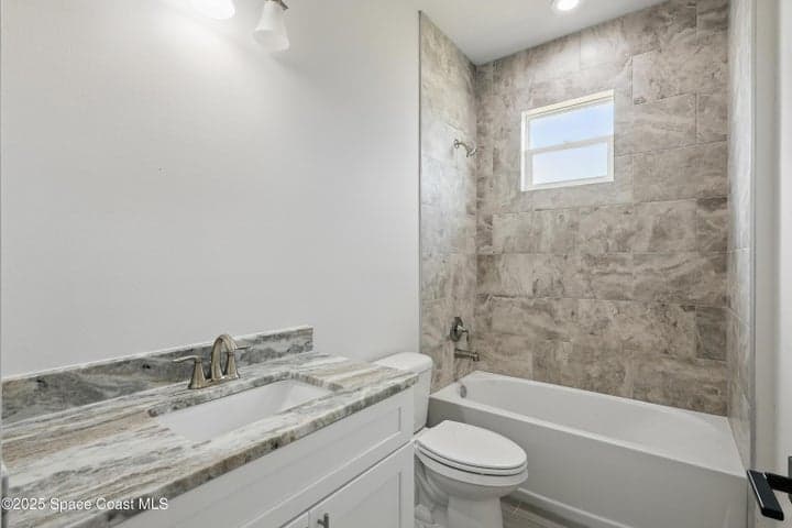 282 Americana Boulevard NW, Palm Bay, FL 32907 — photo 15
