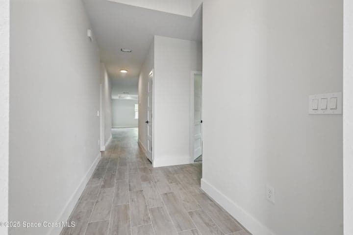 282 Americana Boulevard NW, Palm Bay, FL 32907 — photo 4