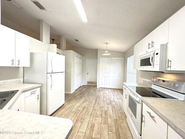 670 Benton Drive, Melbourne, FL 32901 — photo 5