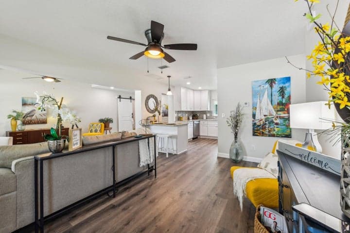581 Hillside Court, Melbourne, FL 32935 — photo 5