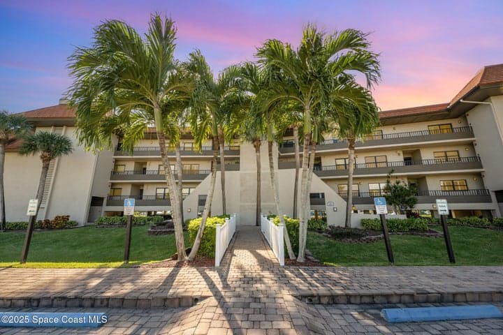 18 Marina Isles Boulevard #101, Indian Harbour Beach, FL 32937 — photo 5