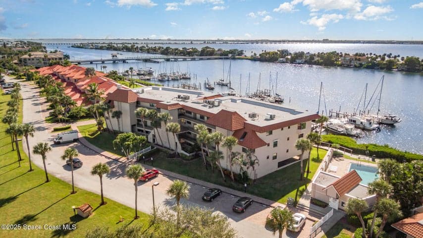 18 Marina Isles Boulevard #101, Indian Harbour Beach, FL 32937