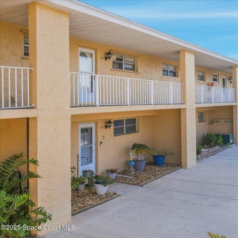 2135 N Courtenay Parkway D231, Merritt Island, FL 32953