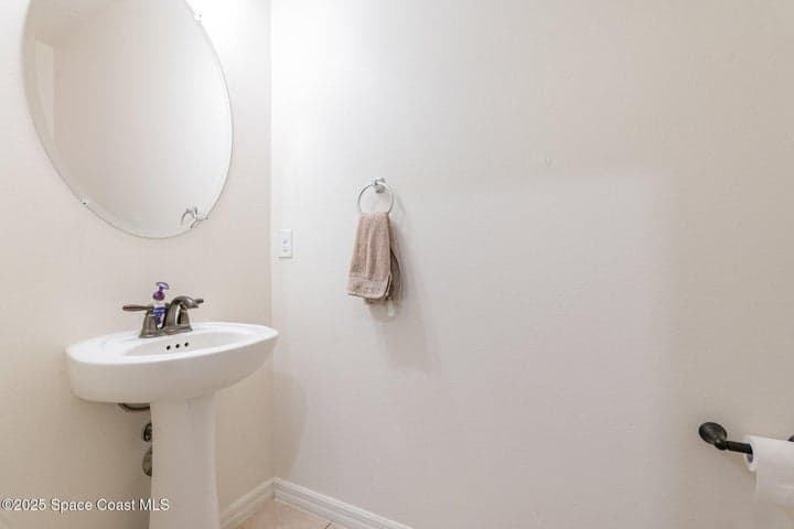 352 Gordon Road NW, Palm Bay, FL 32907 — photo 17