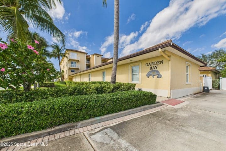 191 Seminole Lane 203, Cocoa Beach, FL 32931