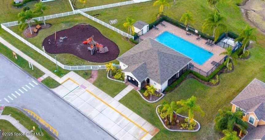 2285 Snapdragon Drive NW, Palm Bay, FL 32907