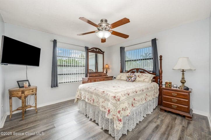 220 Cinnamon Lake Circle, Melbourne, FL 32901 — photo 4