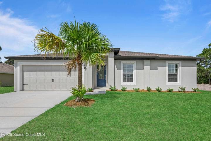2892 Grant Avenue SE, Palm Bay, FL 32909