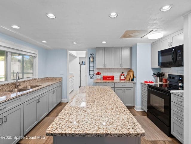 296 Port Malabar Boulevard NE, Palm Bay, FL 32905 — photo 17