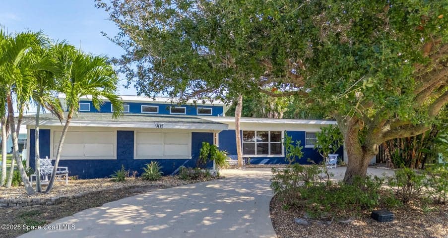 905 S Brevard Avenue, Cocoa Beach, FL 32931