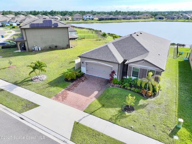 830 Remington Green Drive SE, Palm Bay, FL 32909