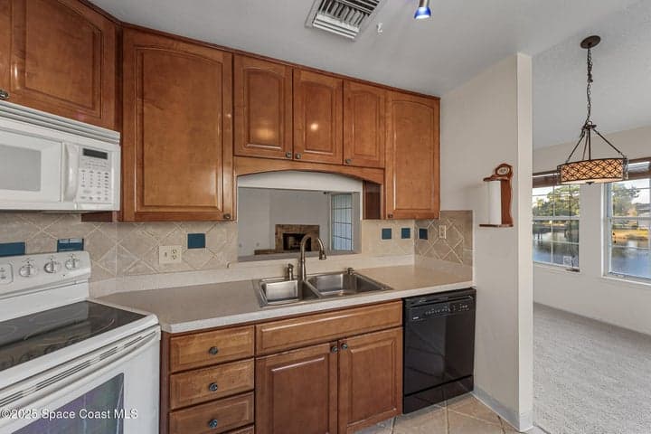 4740 Lake Waterford Way #4-112, Melbourne, FL 32901 — photo 18
