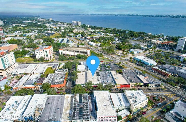 902 E New Haven Avenue, Melbourne, FL 32901