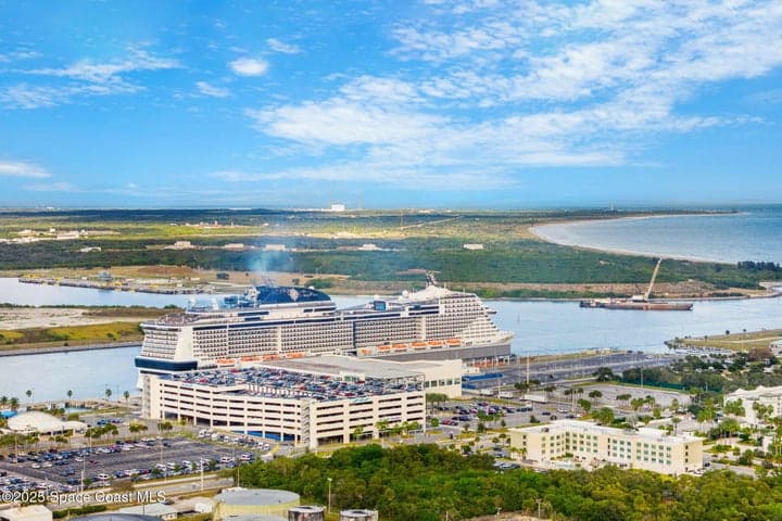 233 Seaport Boulevard #T76, Cape Canaveral, FL 32920 — photo 3