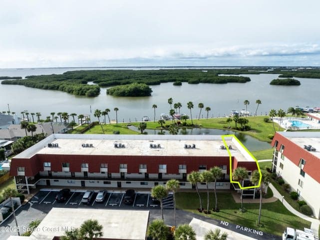 800 S Brevard Avenue 222, Cocoa Beach, FL 32931