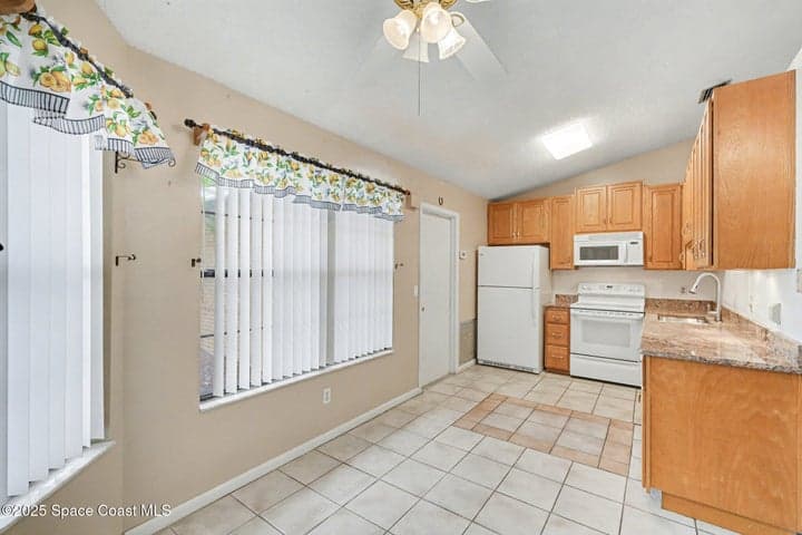 1285 Karlovy Avenue NW, Palm Bay, FL 32907 — photo 8