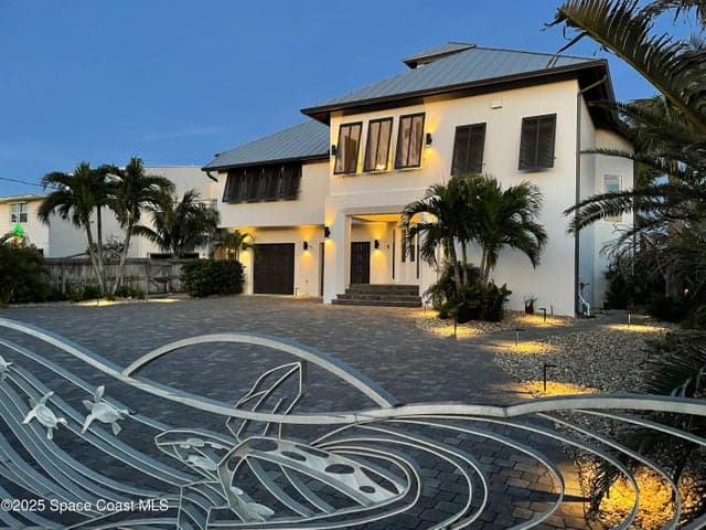 3585 S Atlantic Avenue, Cocoa Beach, FL 32931