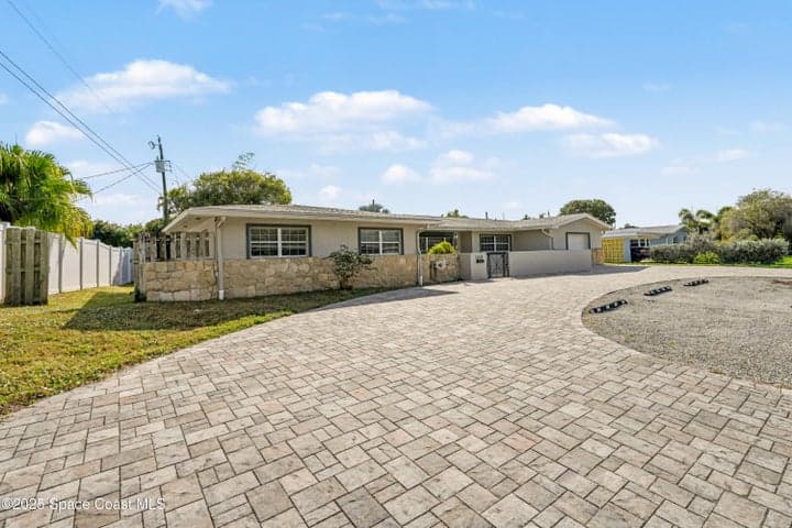 1101 Seminole Drive, Indian Harbour Beach, FL 32937 — photo 4